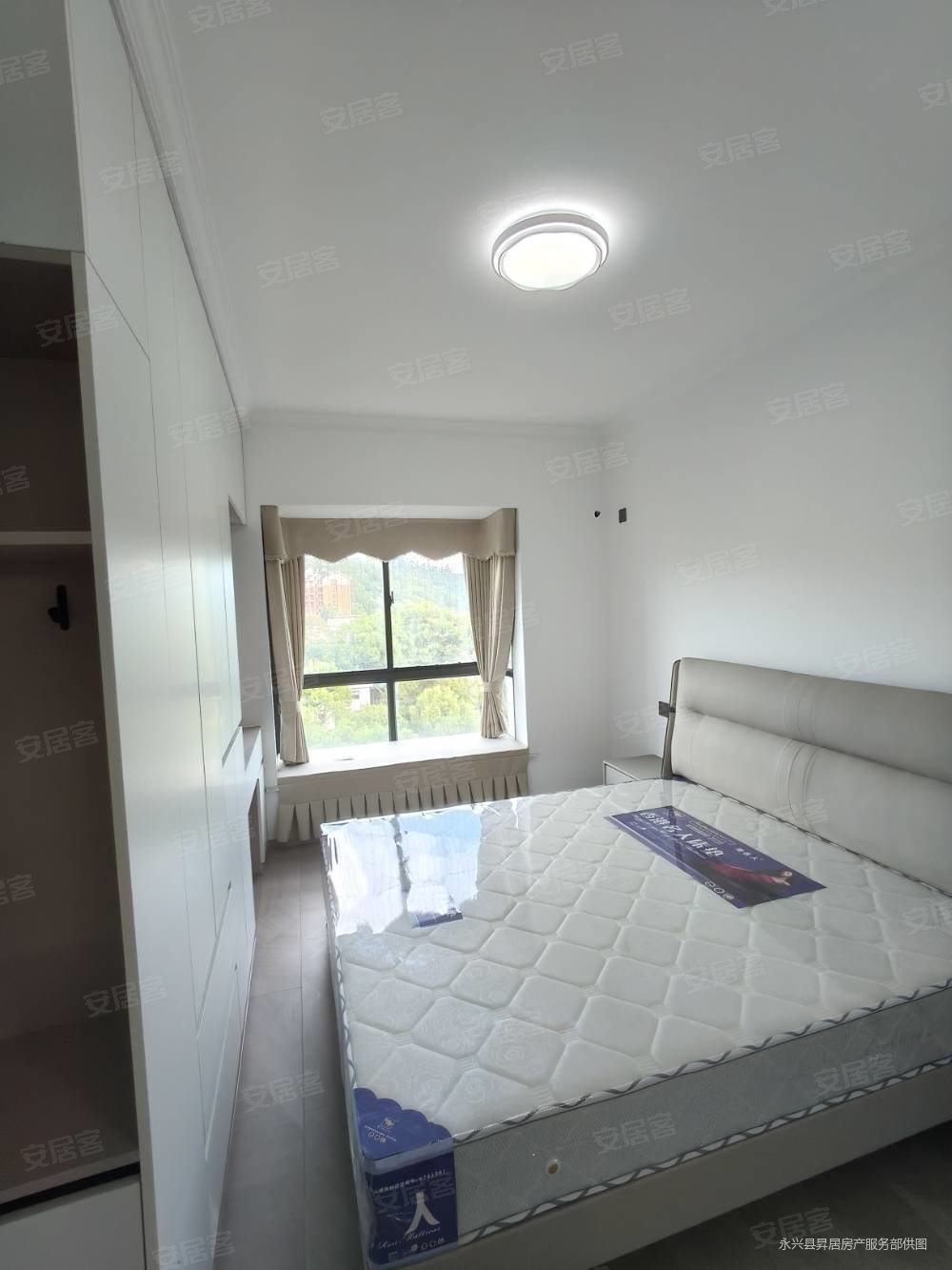 和安大厦3室2厅2卫108㎡南北56.8万