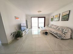 日照东港石臼怡海东区，精装三室两厅两卫，家具家电齐全，拎包入住多套出租房源真实图片