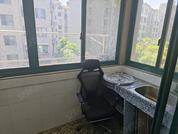 【多图】龙潭小区,桐庐城区租房,龙潭小区 城南小学华师大新妇保旁
