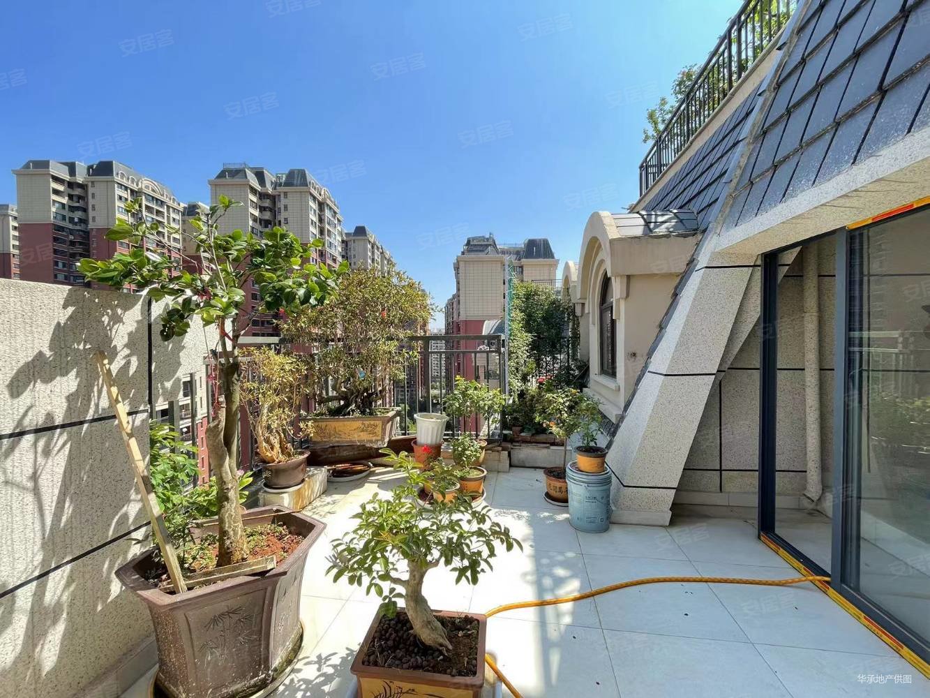 特惠红星小高层顶跃全新智能家居带花园露台大客厅