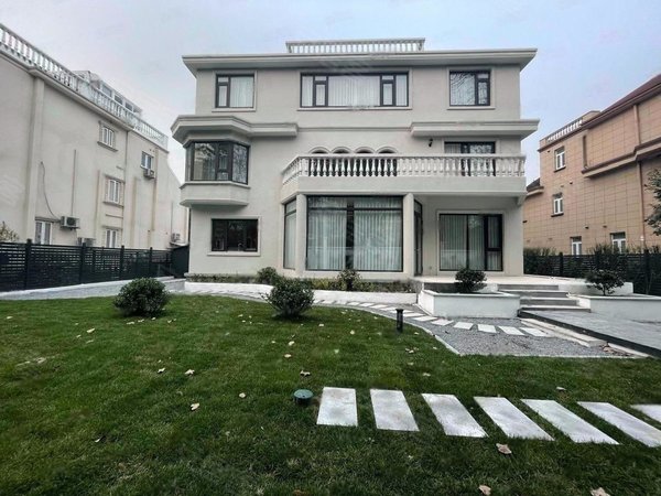 上海长宁古北西郊花园别墅虹桥路地铁口私人大宅 5佰万全新豪装带地暖