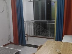 鸿运苑六三期主卧大阳台丨个人房东  位置佳，无停车费
