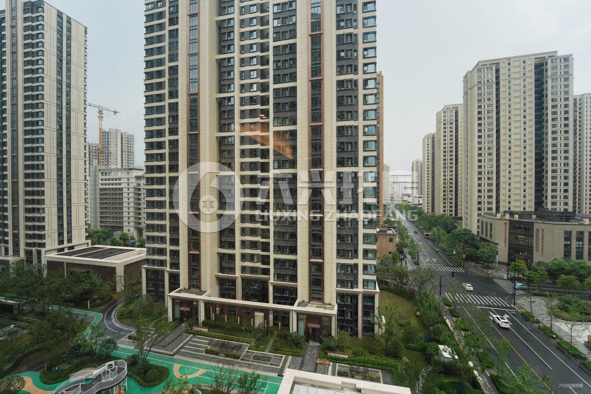 中粮瑞虹海景壹号4室2厅3卫188.39㎡南北2100万