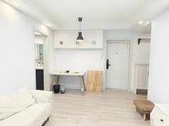 上海长宁仙霞地铁10号线水城路站 精装修 南北通透，价格美丽 拎包入住出租房源真实图片