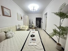 武汉沌口开发区江汉大学博学尚品 全新装修 精装一室一厅 交通便利 配套齐全出租房源真实图片