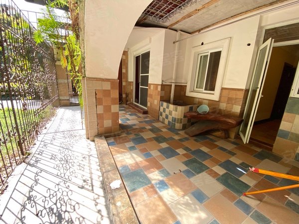 重庆渝北两路山语间带露台,可住家,可办公,山语间5室3卫跃层洋房出租