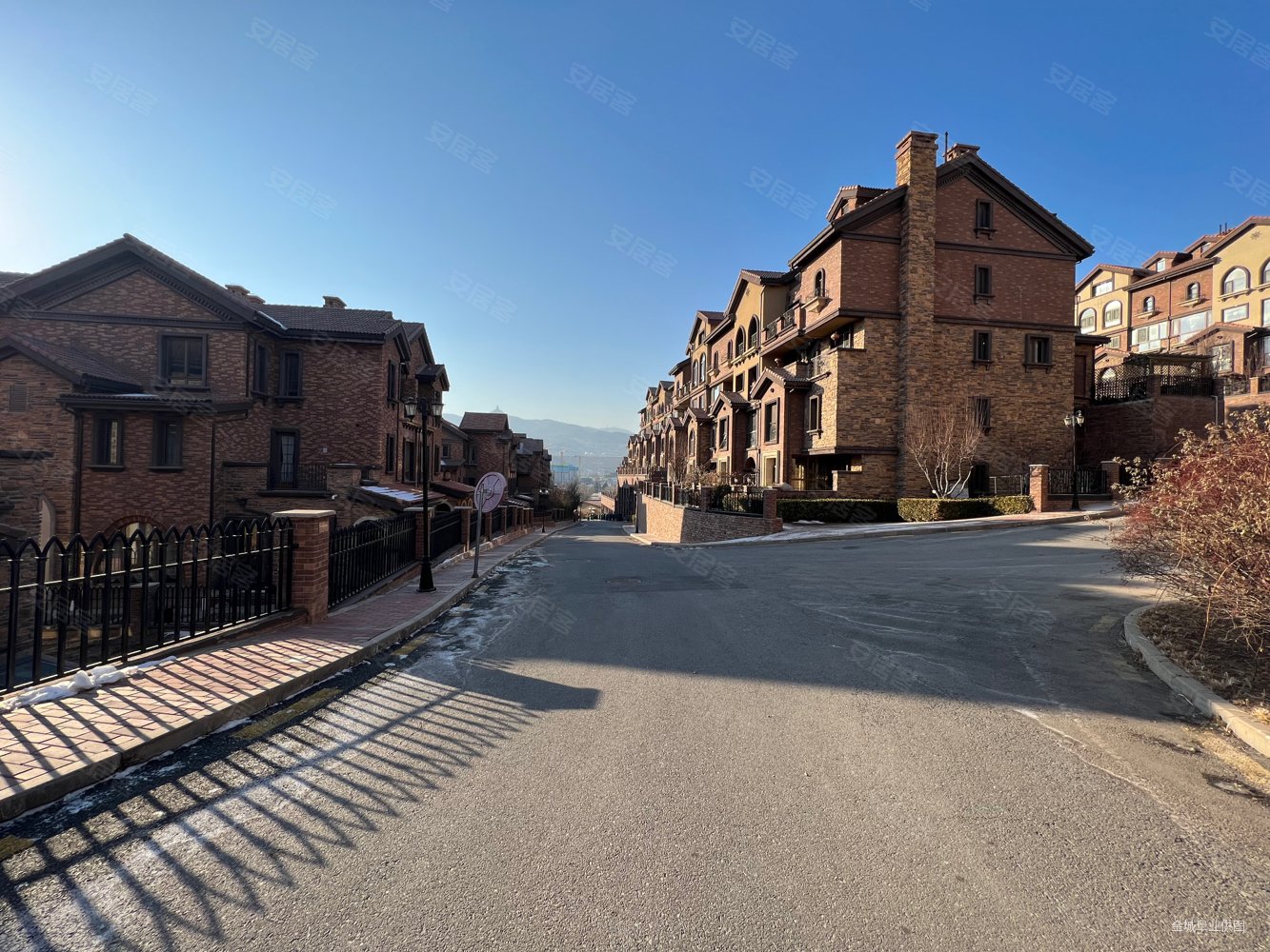 华润润西山(别墅)4室4厅6卫409.28㎡南北1500万