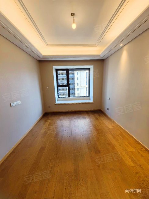 海珀星晖花园 户型方正 空置 中楼层 地铁s3号线