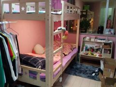 中山区火车站旁女生寝室合租近地铁公交拎包入住。