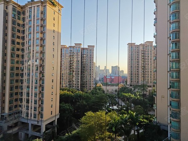 深圳宝安沙井鸿荣源禧园沙井华润万家旁,自住房出租,全齐出租房源真实