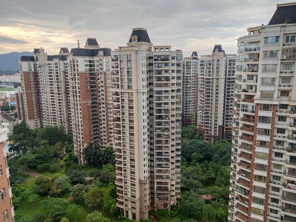 广州花都秀全保利城花园保利城,东风日产旁,4房,家私家电齐全,南北