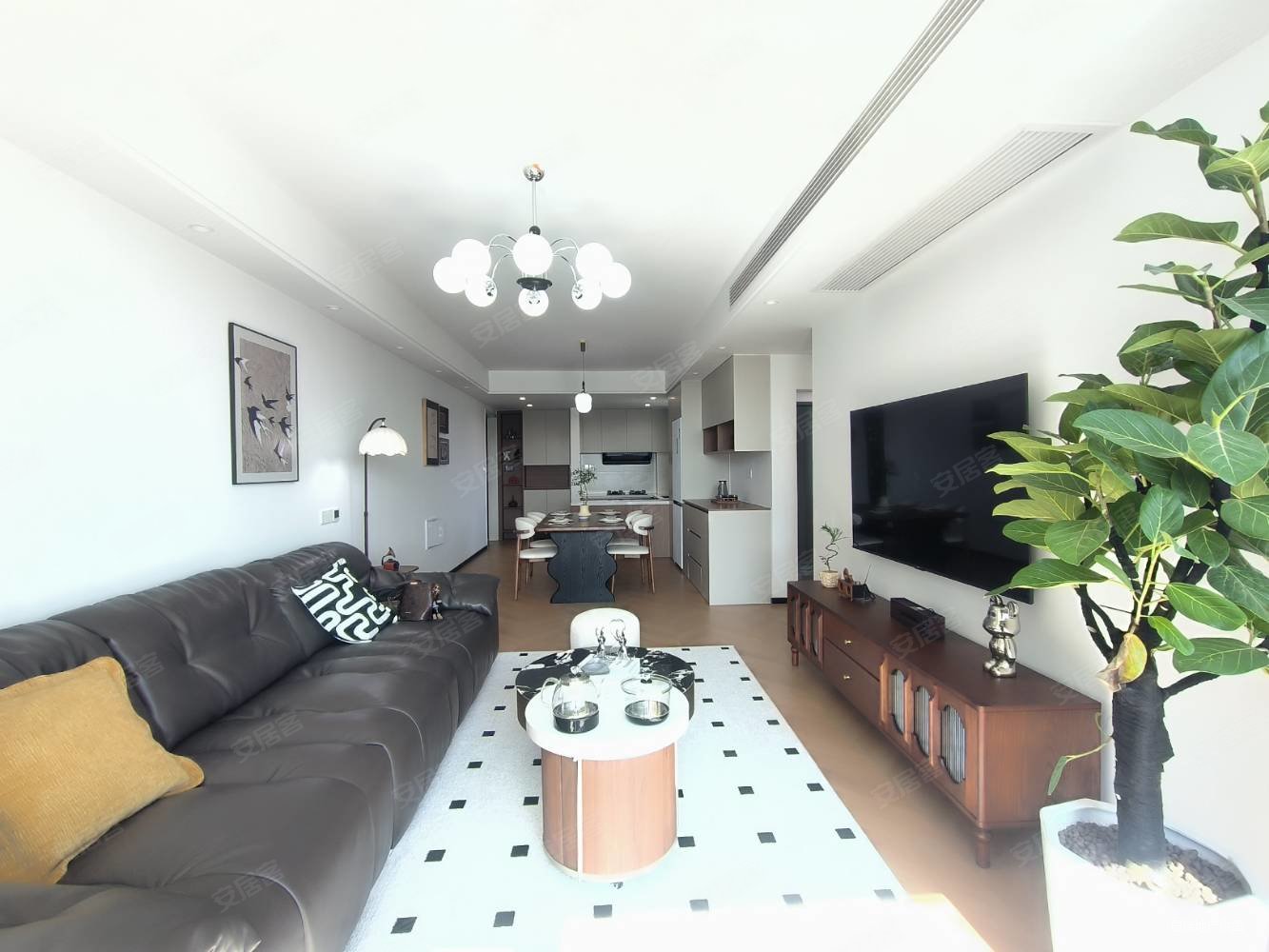 联投国际城3室2厅2卫115㎡南北57.5万