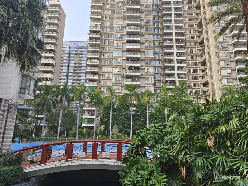 (海怡东方)200万豪装南北通41房,小高层,客厅出阳台,海怡东方花园二手