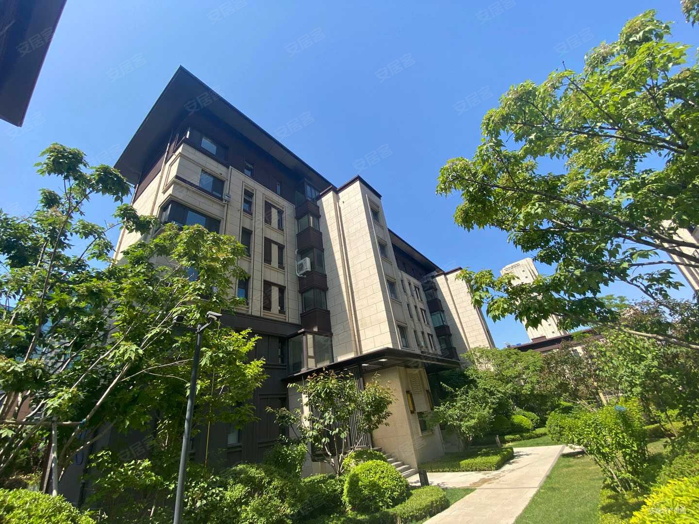 东港非填海龙湖天璞叠拼别墅房主诚心出售