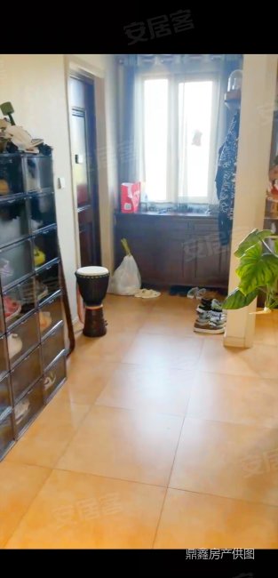 香逸园 洋房 三室通厅 93平精装修 不边不山