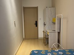 庆阳西峰西峰城区市1院丽晶茂中元世贸旁澳凯华府580可月付可冼澡有网拎包住出租房源真实图片