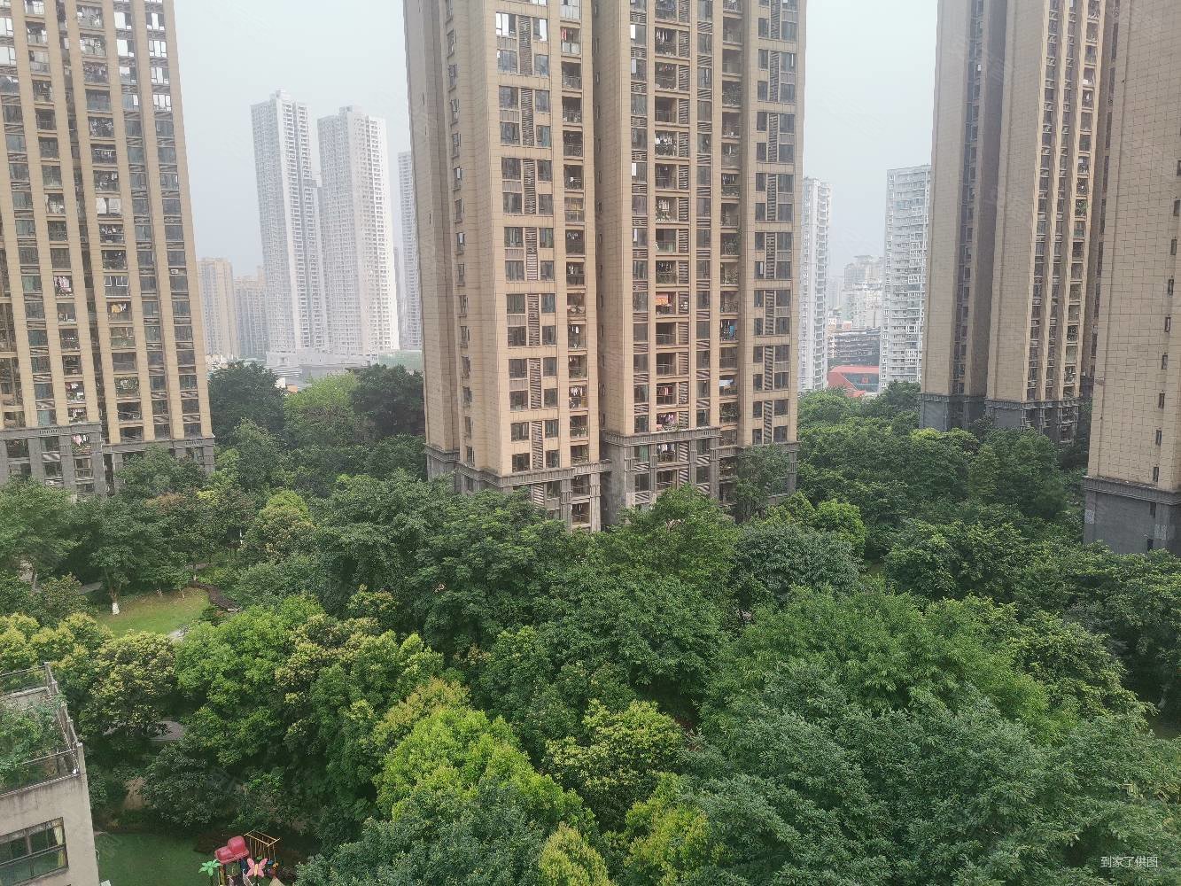 金茂珑悦(南区)2室1厅1卫82.48㎡东155万