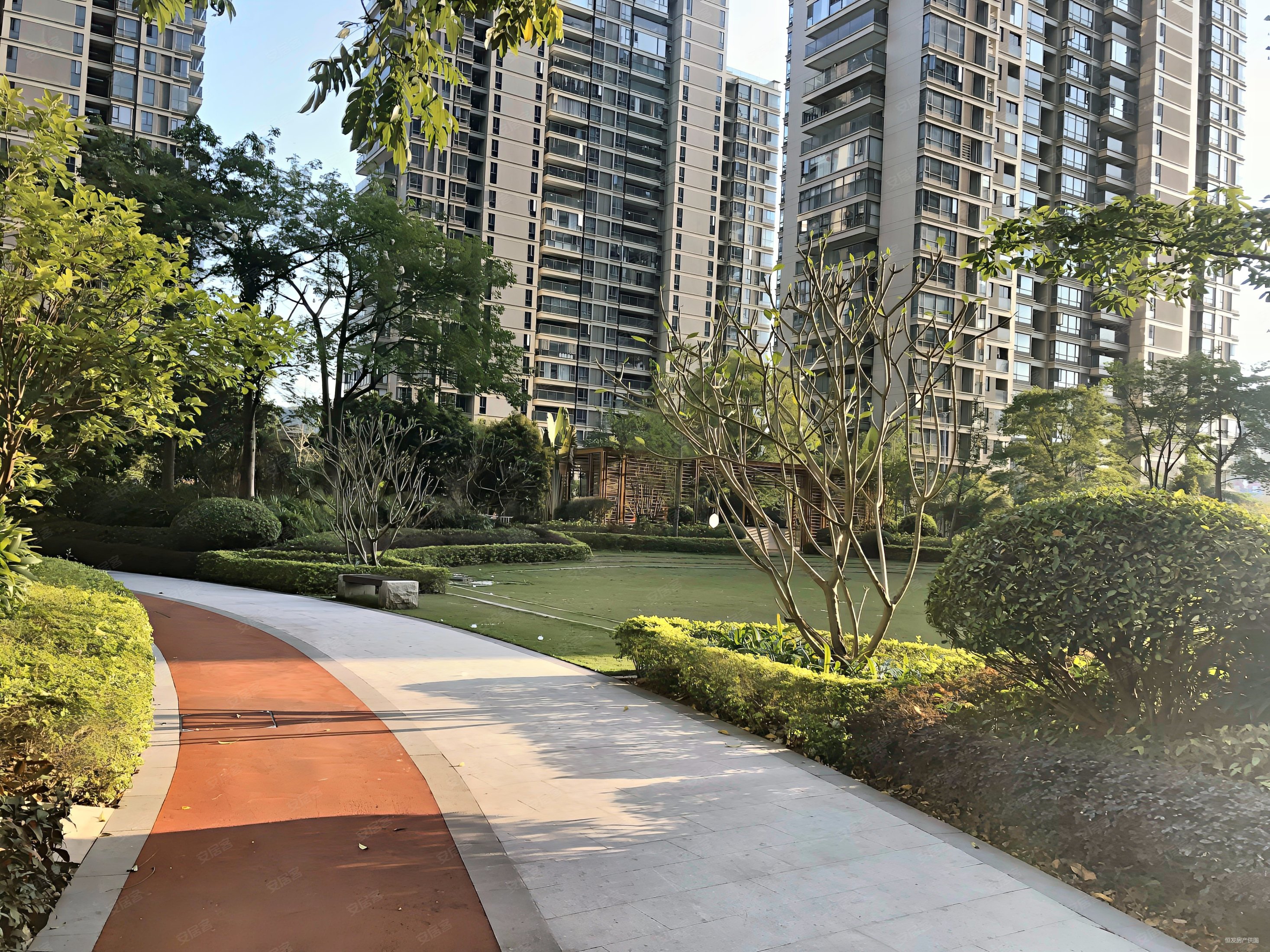 167万毛坯大4房5楼绿城春江明月总部基地