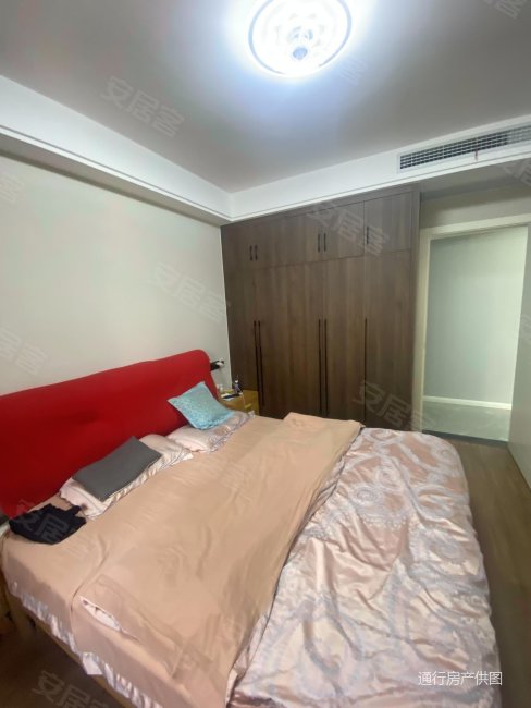 带电梯 出行方便 精装好房 近地铁 双卫生间 南北通透,弘阳昕悦棠二手