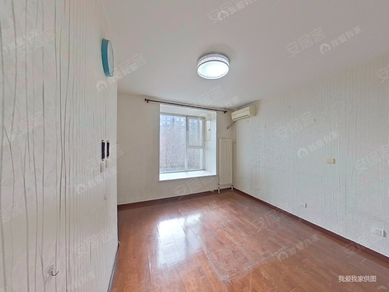 金尚嘉园3号楼2007年商品房南北通透三居满五年一套有钥匙