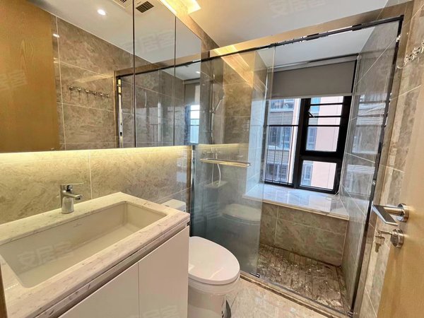 深圳龙华龙华羊台山庄电梯高层一房7折 可短租一个月 水4电0.