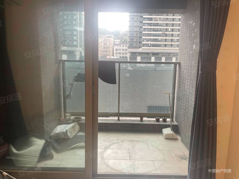 本周两房笋盘车位充足近公园性价碧高急售深业东岭