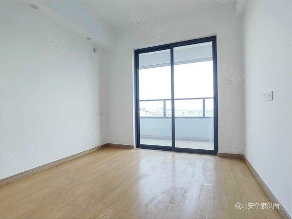 溪上俪庭 带电梯 双卫生间 南北通透 高楼层视野无遮挡