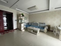 镇江丹阳丹阳开发区金凤凰花园2室出租家具家电齐全,拎包入住随时看房。出租房源真实图片