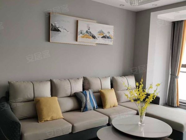 重庆荣昌荣昌城区金科泽科美丽郡新小区,环境好,房子干净整洁,领包