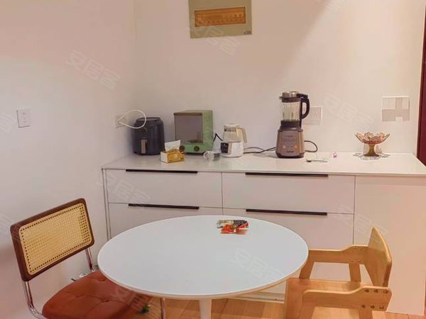 徐州新沂建邺路馨园雅居一中隔壁公园里两居室精装房拎包入住看房方便出租房源真实图片