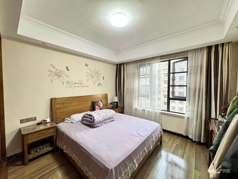 保亿风景御园 正规商品房 临地铁 刚需小三居 精装可拎包入住