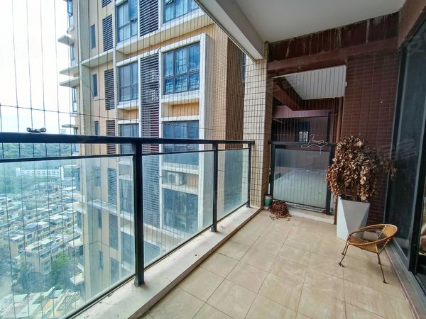 【多图】御峰园,平湖租房,御峰园 4室2厅2卫 6000.