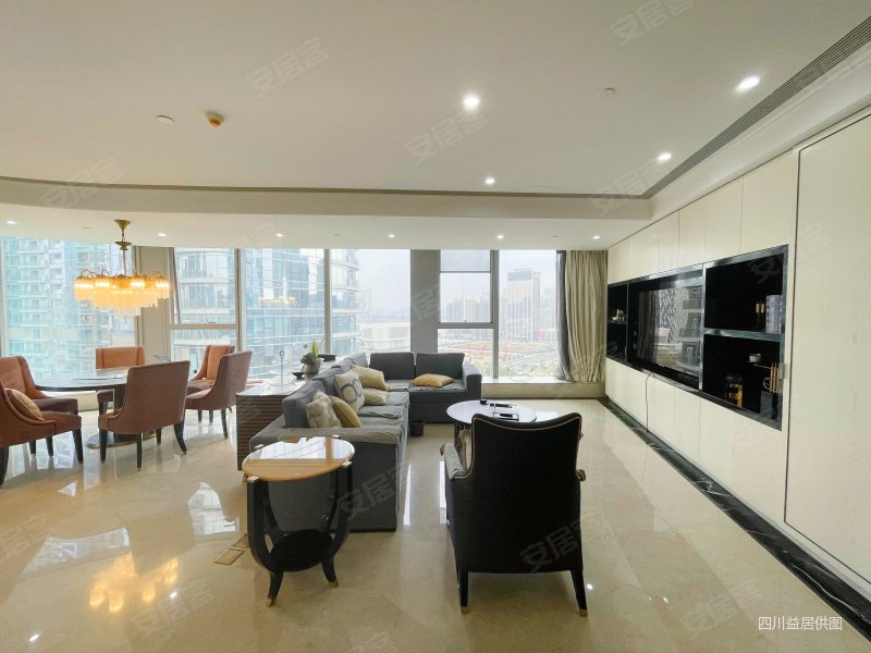 成都银泰中心华悦居