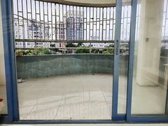 深圳布吉丹竹头有匙即看，大气3房，厅带大阳台，采光好，带全家私电器急租。出租房源真实图片