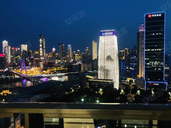 重庆江北江北嘴寰宇天下天玺俯瞰渝中半岛 豪装4室3卫 双套房出租房源