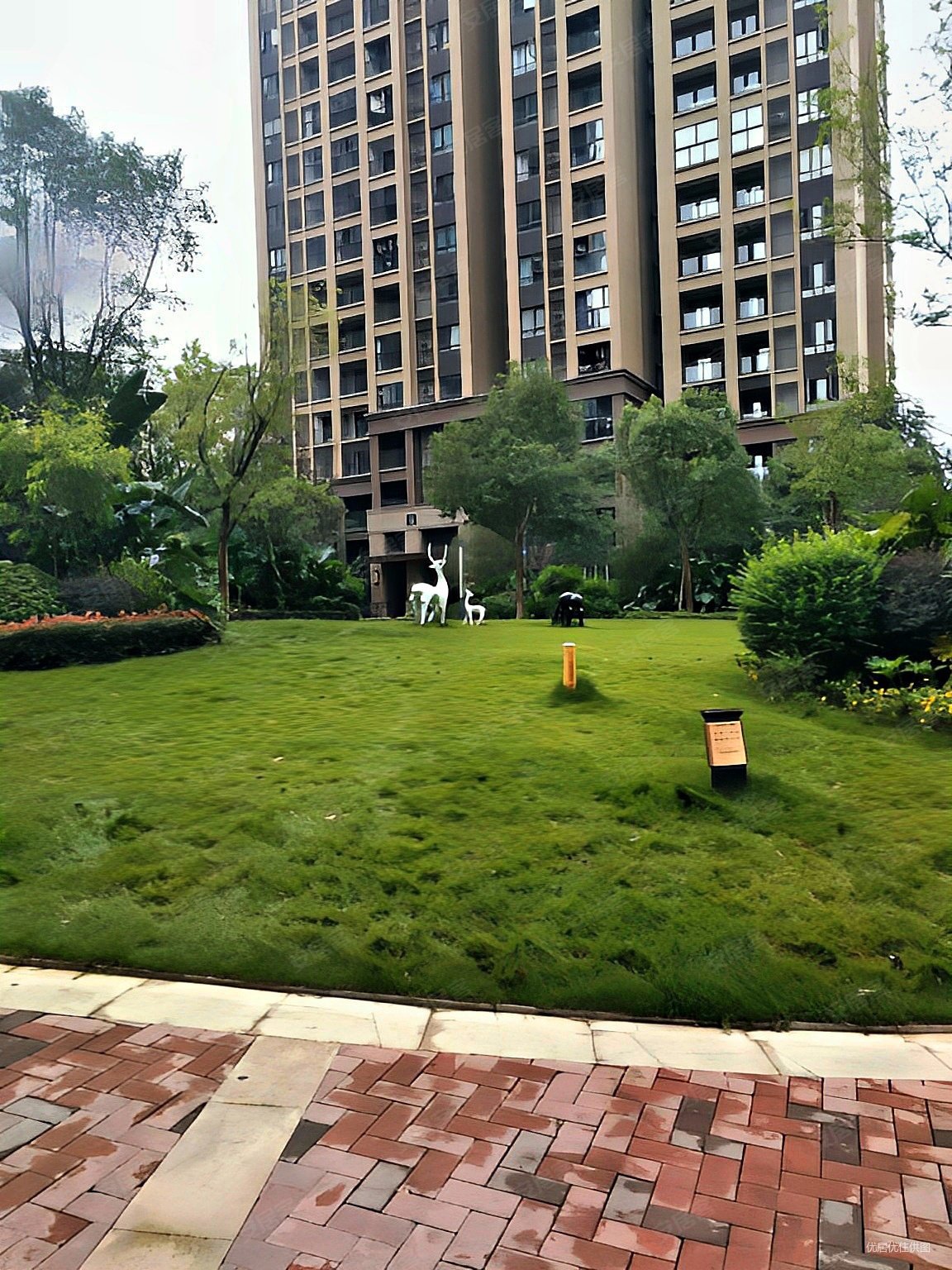 重庆房产网>重庆二手房>大渡口二手房>茄子溪二手房>绿地城(二期)>