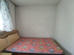 4楼，二室一厅，有家具，南北通透，可直接拎包入住。