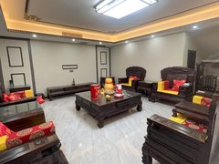 沈阳于洪荷兰村靓马新村别墅  500平8室 花园200 停车8台出租房源真实图片