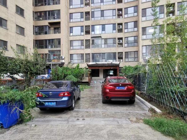 天津津南咸水沽星宇花园星宇花园出租,一楼带院,办公,居住,出行方便