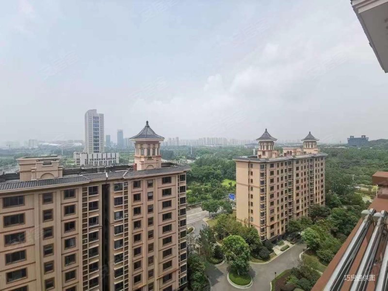 降价30万大四房有车位有储藏间拎包入住联泰梧桐庄园