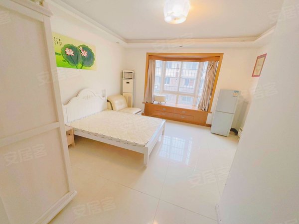 宁波鄞州万达广场半岛名邸朝南带小飘窗 地铁三号线万达广场 电梯楼