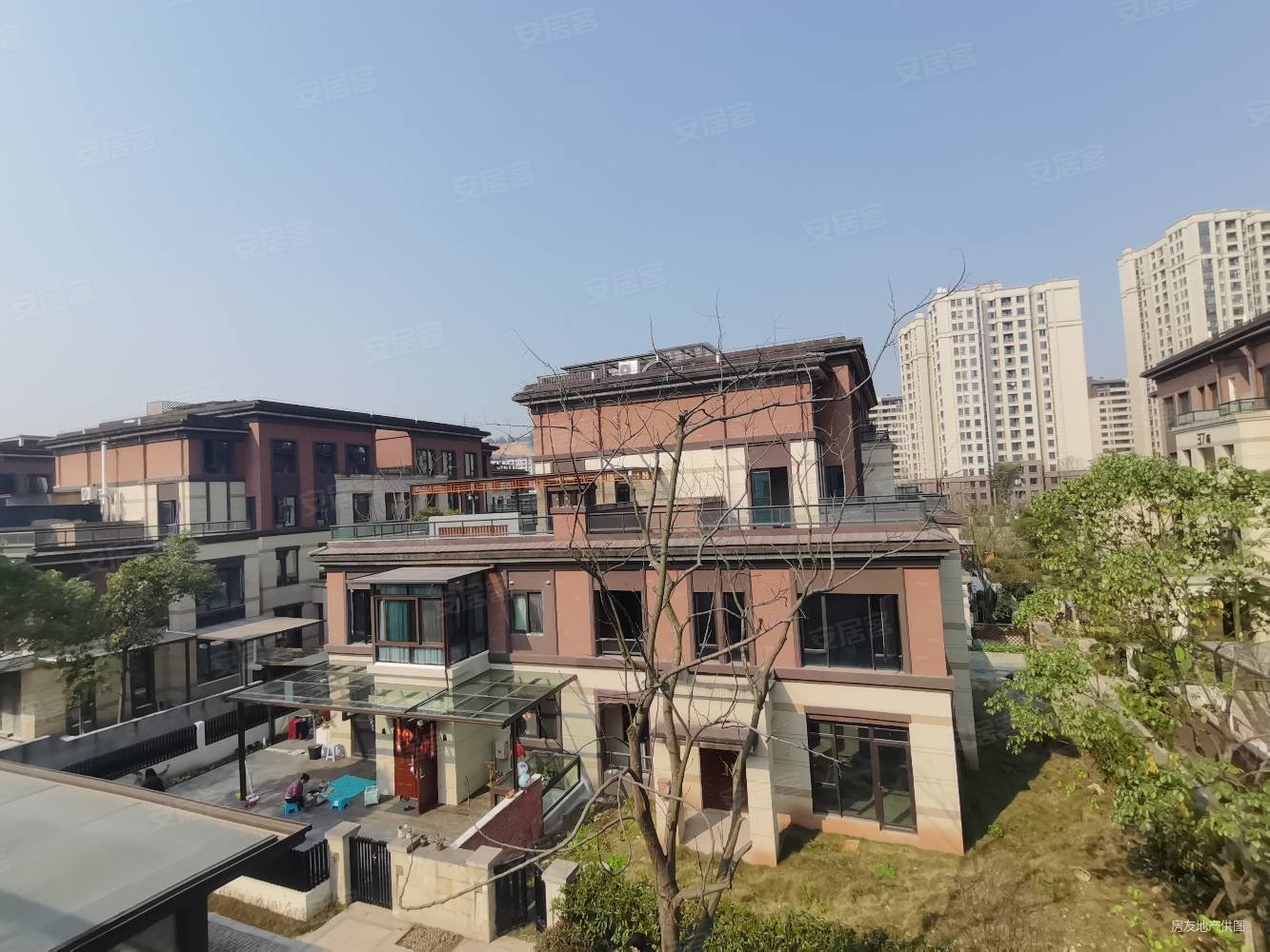 鲁能别墅 上叠 露台80平 已现浇 品质湖景别墅 全天采光,鲁能领秀城四