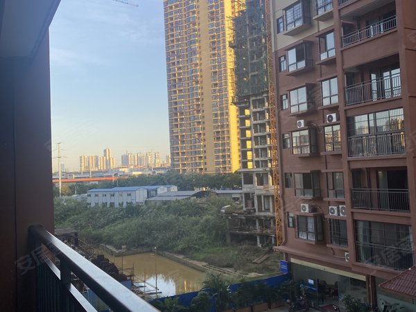 南宁江南沙井大道万象尊府沙井海吉星旁万象尊府1100元出租房源真实