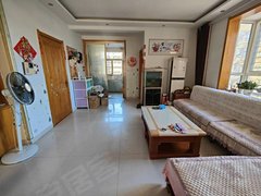 临朐临朐城区人民医院沿河公园，精装三室，拎包入住出租房源真实图片