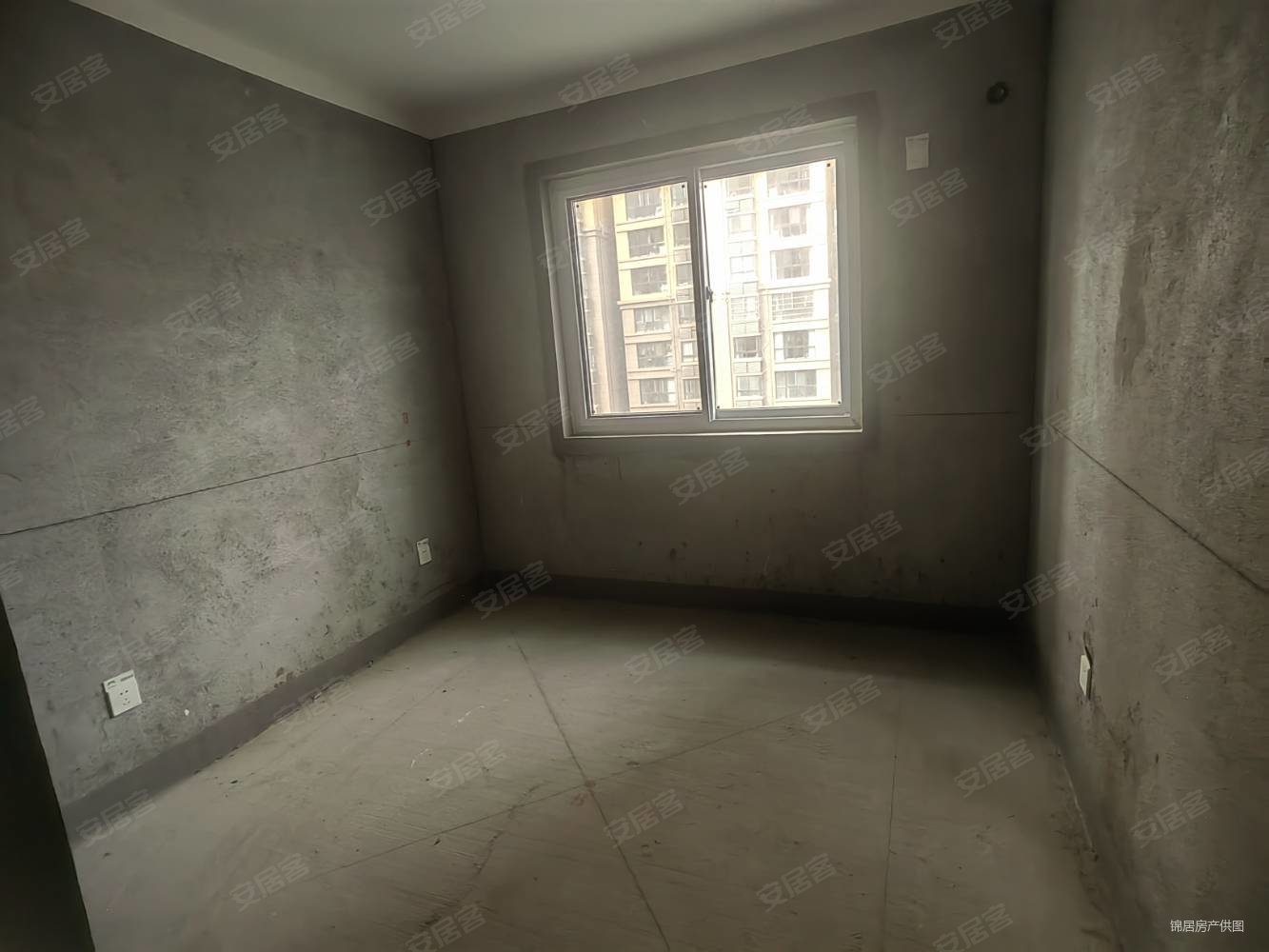 佳田未来城3室2厅2卫147㎡南北68万