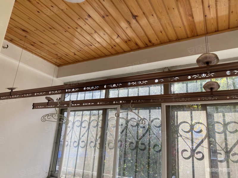 低楼层随时看,三里庄花园小区二手房,82万,3室2厅,1卫,117平米-临沂