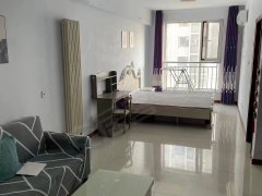齐悦国际精装一室公寓，紧临中心医院西院区理工大，拎包入住。