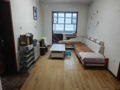 巴音郭楞库尔勒老城区沙依巴格附近小康城旁法检小区一号，条楼六楼两室两厅一卫，出租房源真实图片