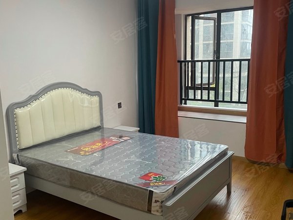 嘉兴海盐滨海新城鸿宸逸庭两室一厅出租,无中介,随时可以看房出租房源