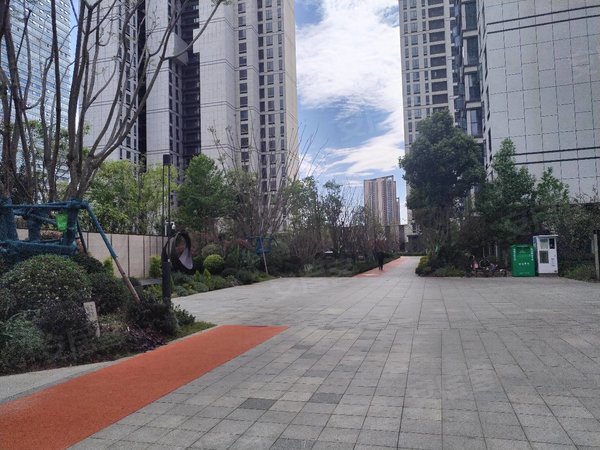 昆明官渡巫家坝保利堂悦海伦国际保利堂悦巫家坝地铁口小区主景观三房